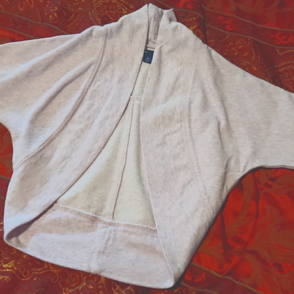 Gap kids lavendar sweater. 3/4 length sleavs